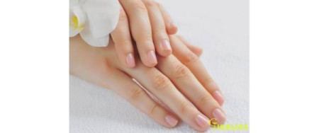 Φροντίδα Χεριών με Αιθέρια Έλαια