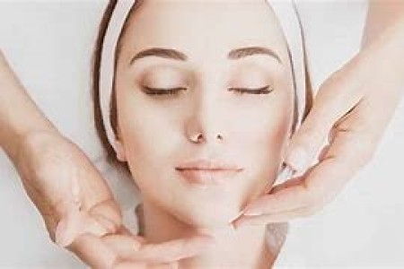 Απολέπιση προσώπου: Κάθε πότε & πώς πρέπει να γίνεται για να έχει αποτέλεσμα