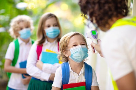 Παιδικό ανοσοποιητικό τον χειμώνα: τι δουλεύει πραγματικά